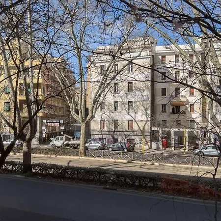 Esclusivo A Trastevere Con Terrazzo *